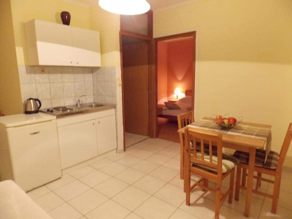 Apartment Ivana Водице Екстериор снимка